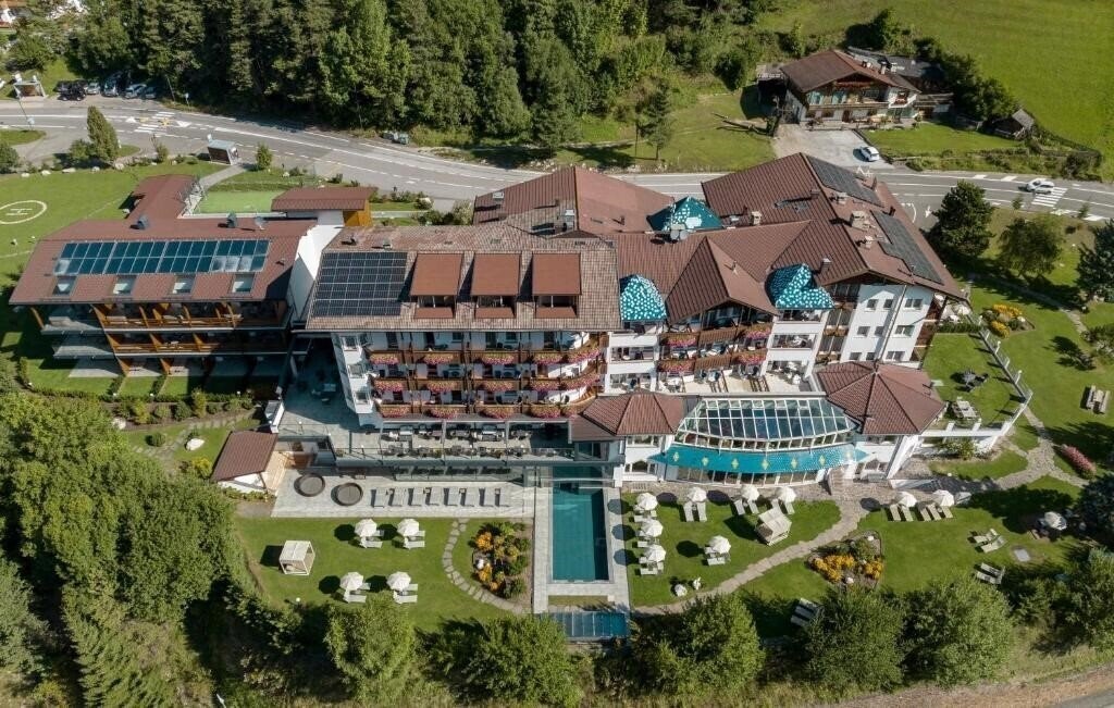 Отель Diamant SPA Resort (ex. Active Wellnesshotel Diamant) 4*