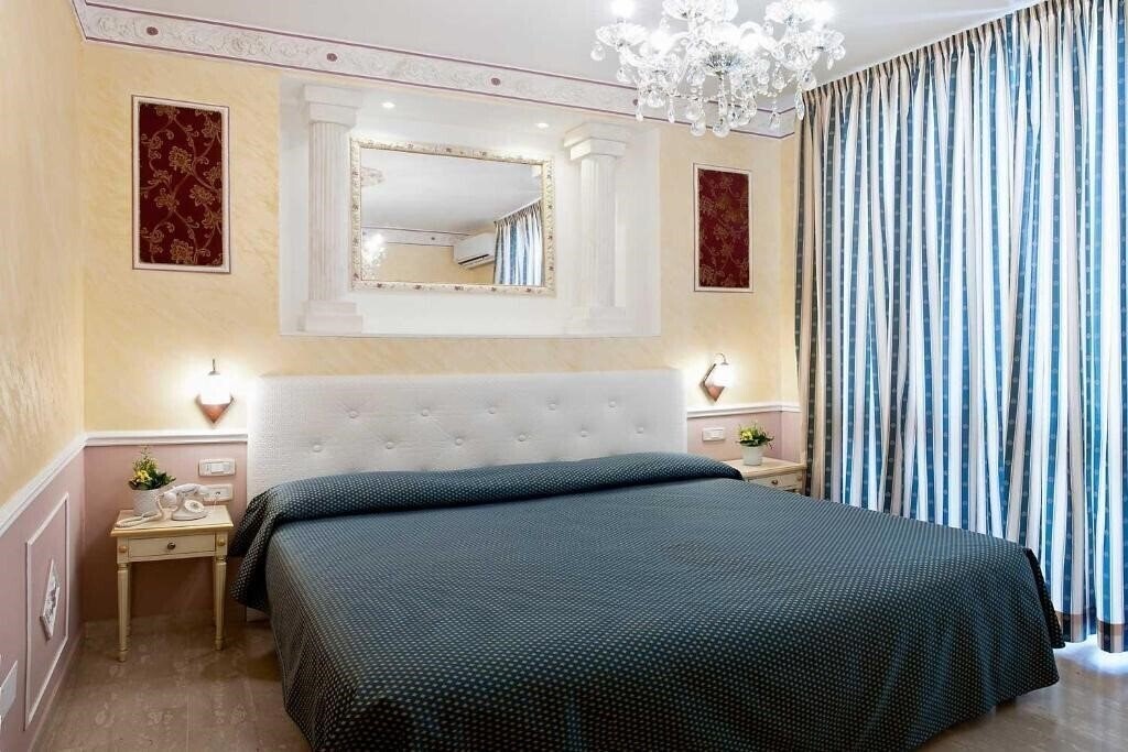 Отель Des Bains Hotel (Pesaro) 3*