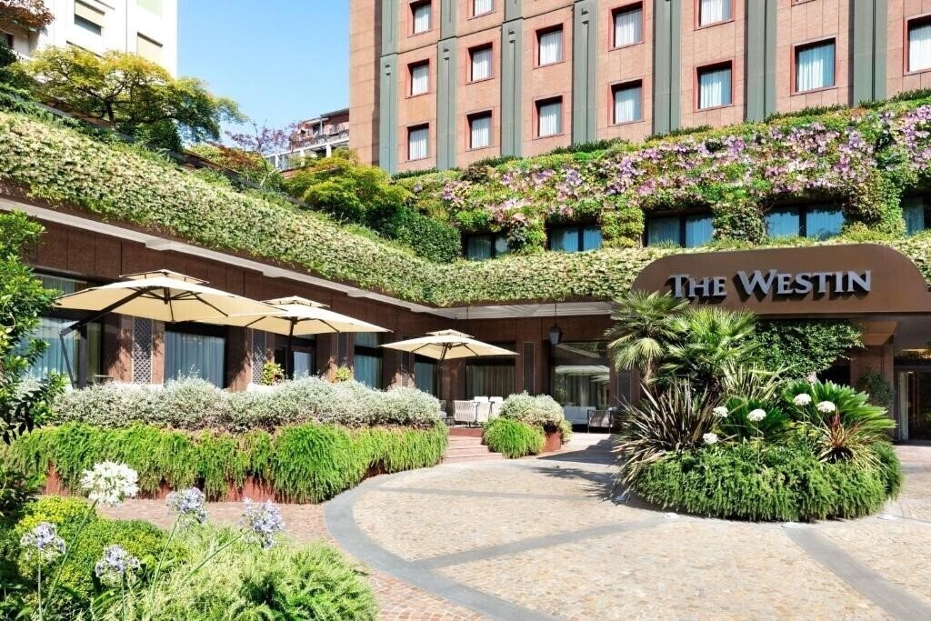 Отель Hotel Westin Palace 5*