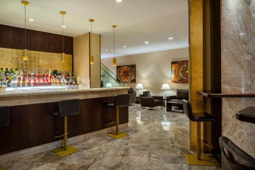 Картинка Hotel Galles 3*