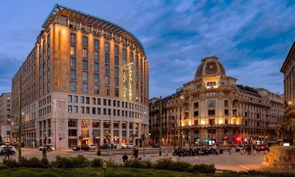 Отель Dei Cavalieri 4*