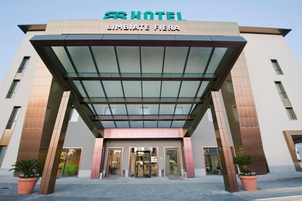 Отель As Limbiate Fiera 4*