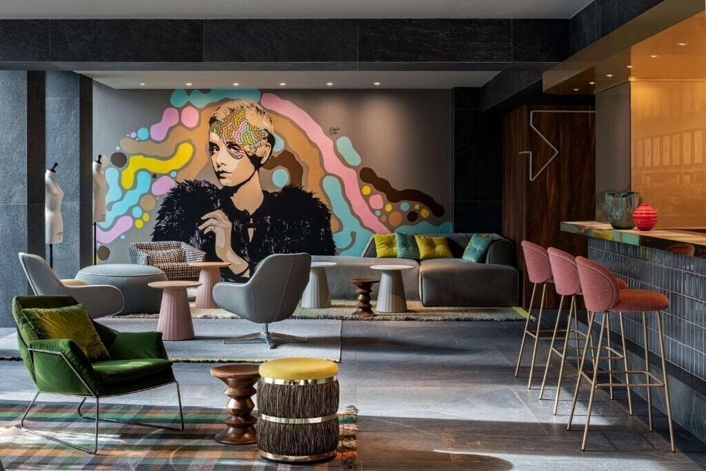 Отель Hyatt Centric Milan Centrale 4*