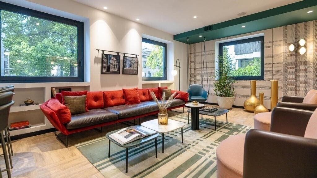 Отель Hotel Canada Urban Chic 3*