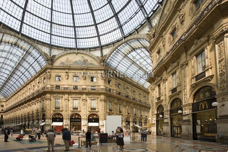 Отель Ibis Milano Centro 3*