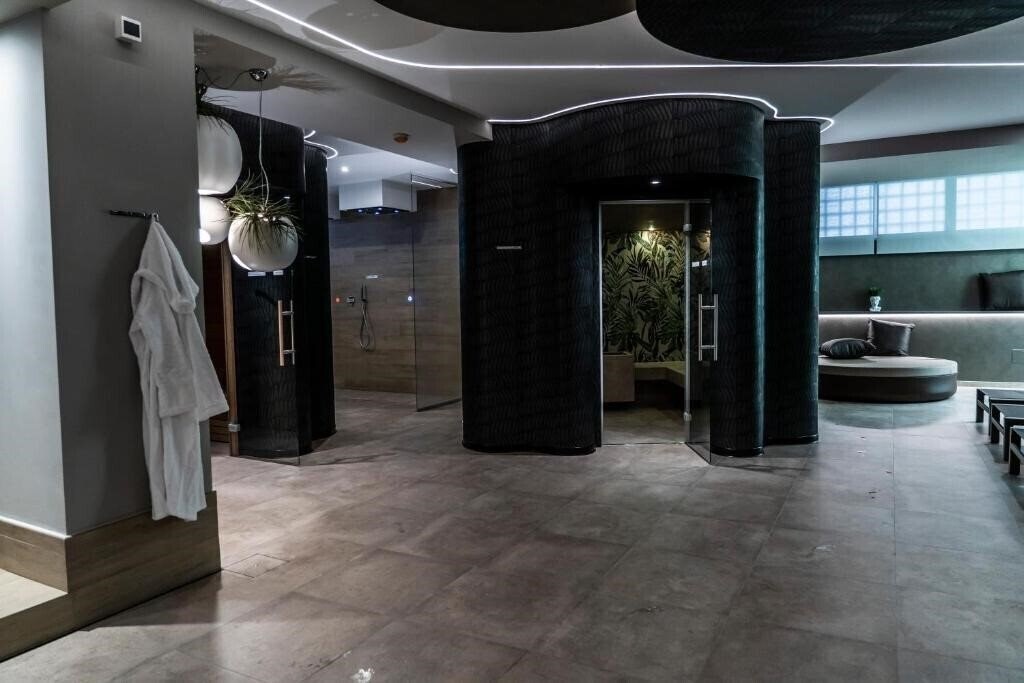 Изображение Ariston 4*