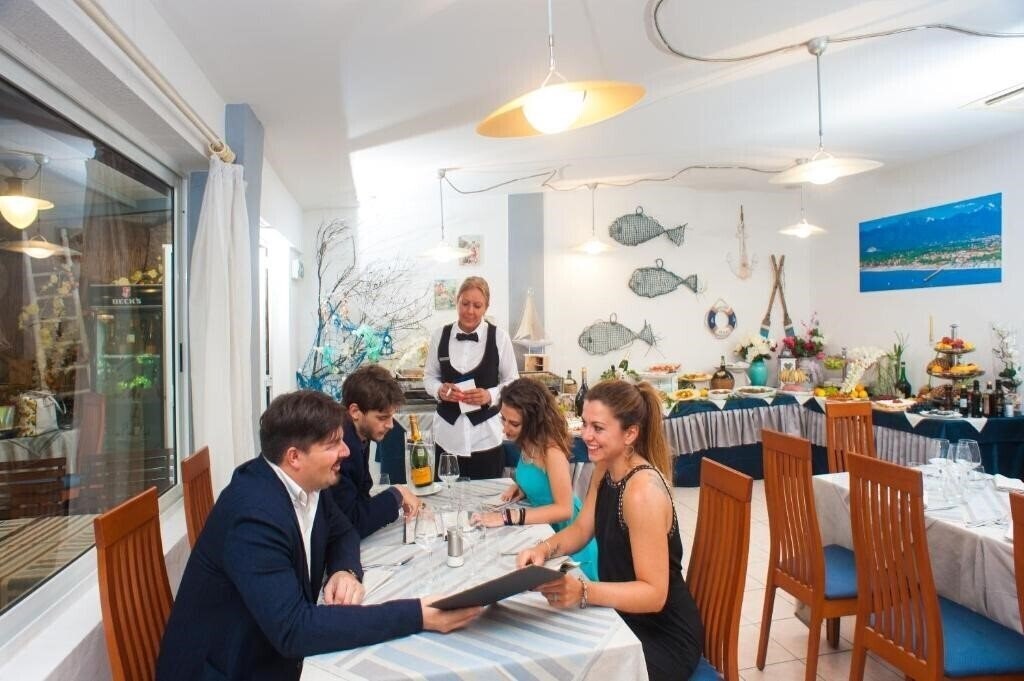 Фотография La Pace 3*