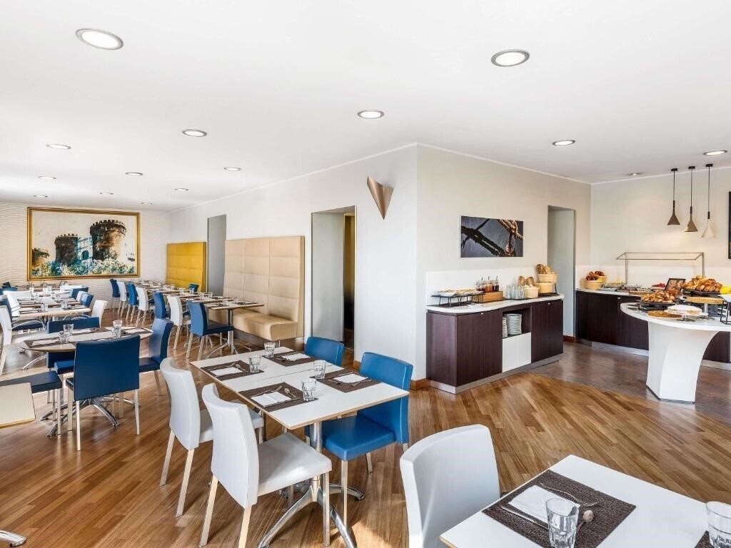 Изображение Mercure Angioino Napoli Centro Hotel 4*