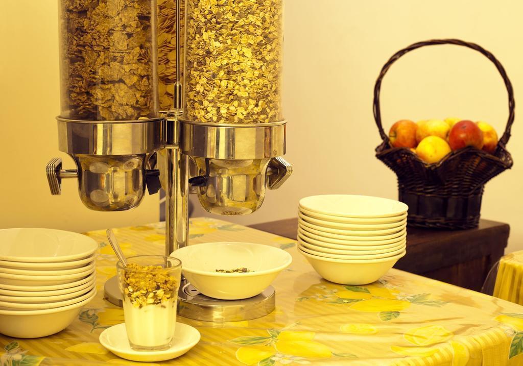 Отель Albergo Del Golfo 3*