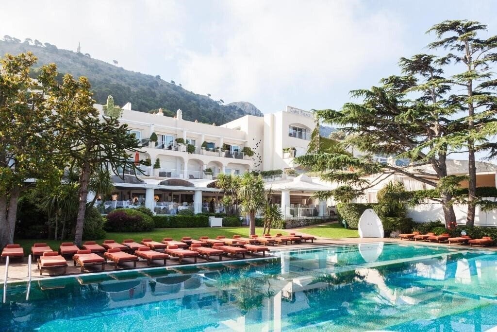 Отель Capri Palace 5*