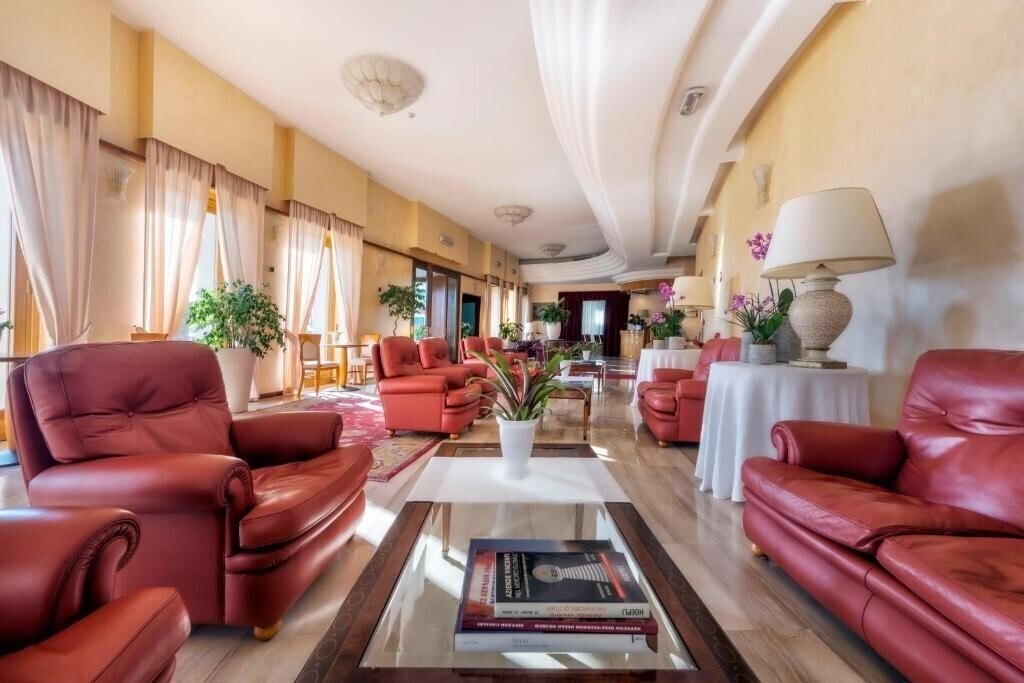Отель Astura Palace 4*