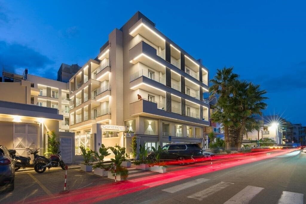 Отель Albatros Beach Hotel Letojanni 4*