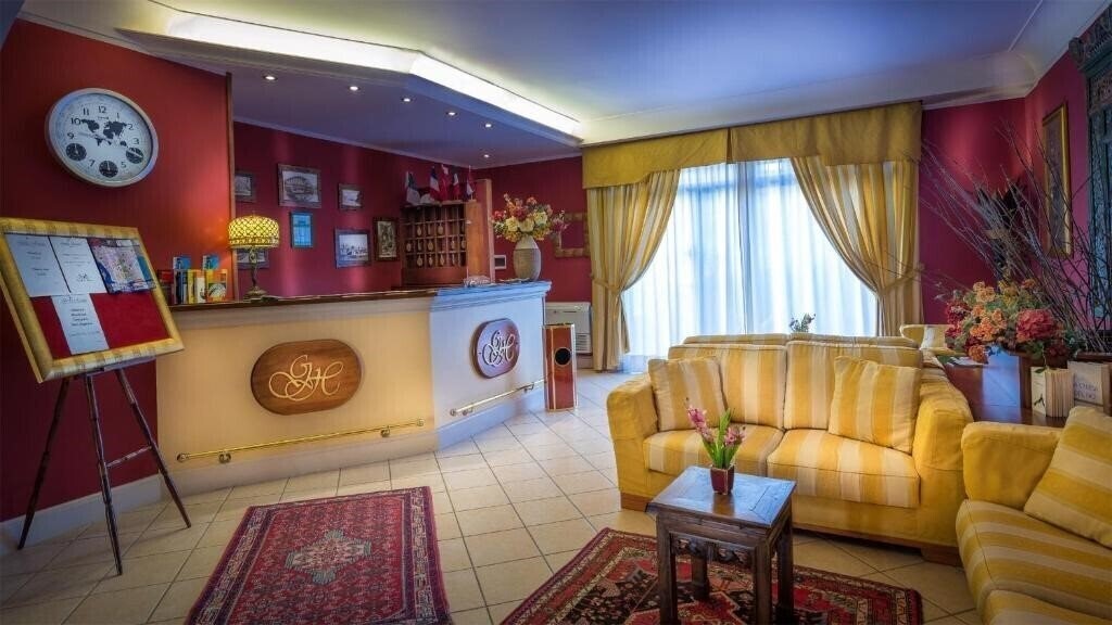 Отель Greta Rooms Hotel 3*