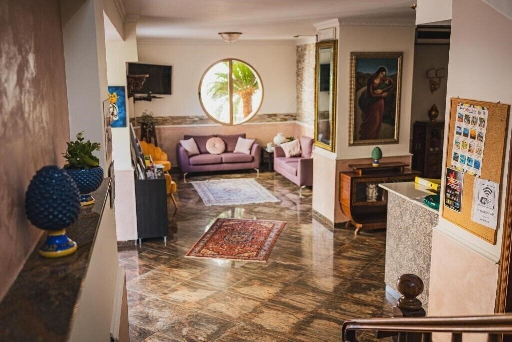 Картинка Alexander 3*