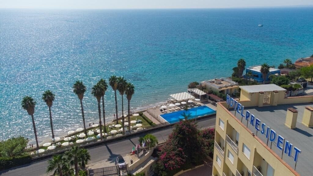 Фотография President Sea Palace 3*