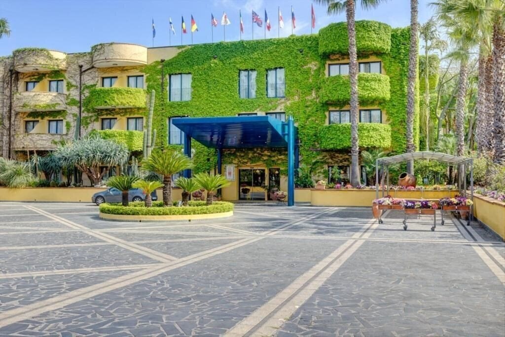 Отель Caesar Palace 4*
