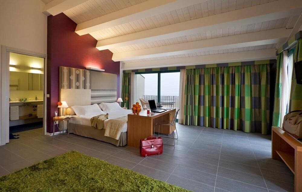 Отель Poggio Del Sole 4*