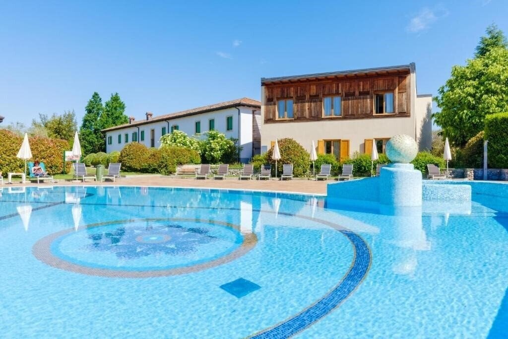 Фото Golf Paradiso (Castelnuovo Del Garda) 4*