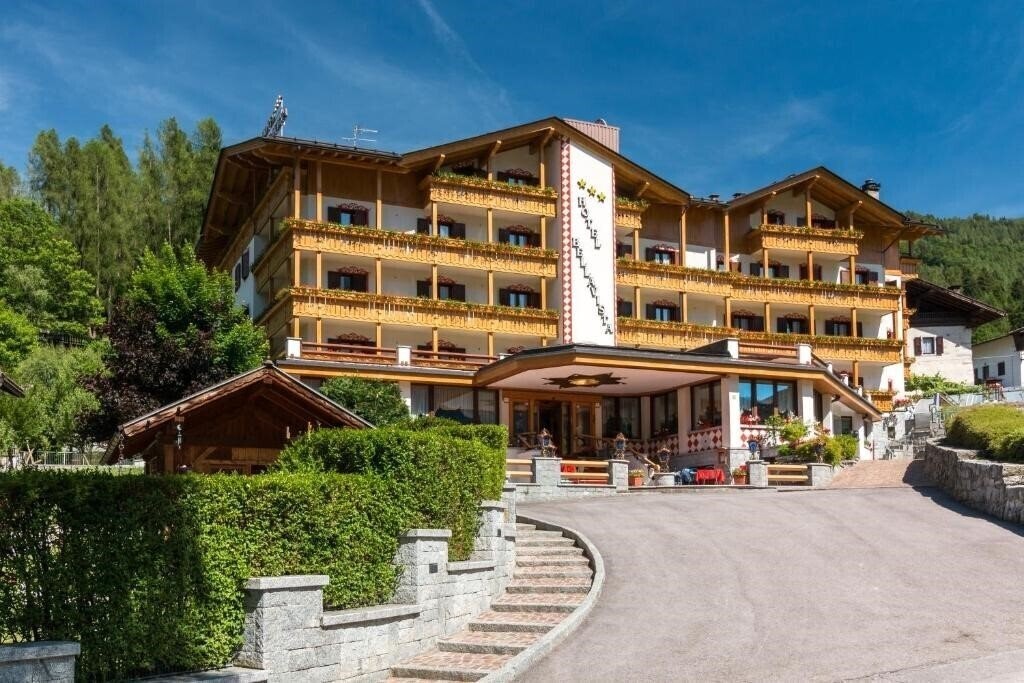Отель Bellavista Pinzolo 3*