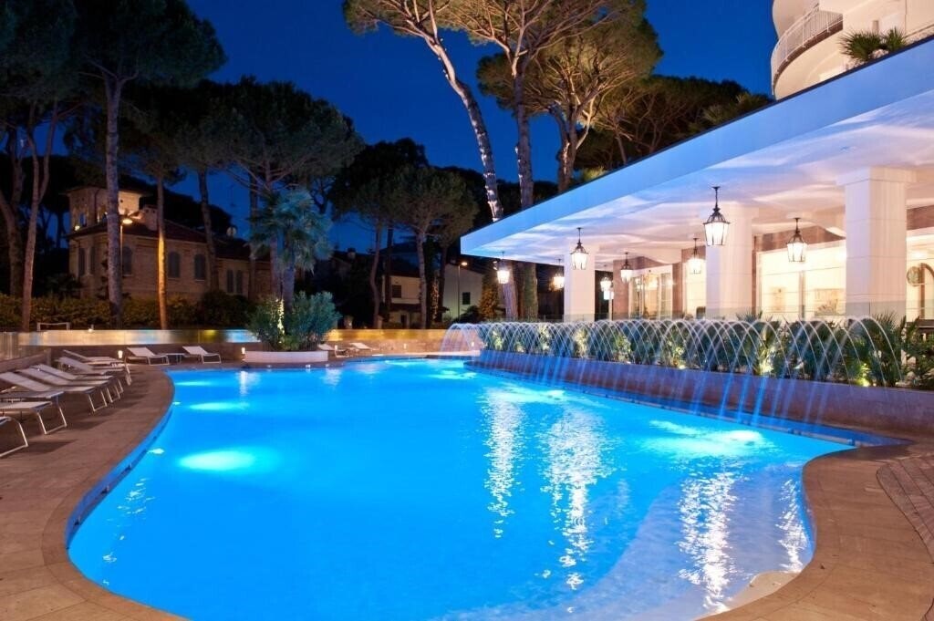 Отель Belvedere (Milano Marittima) 4*