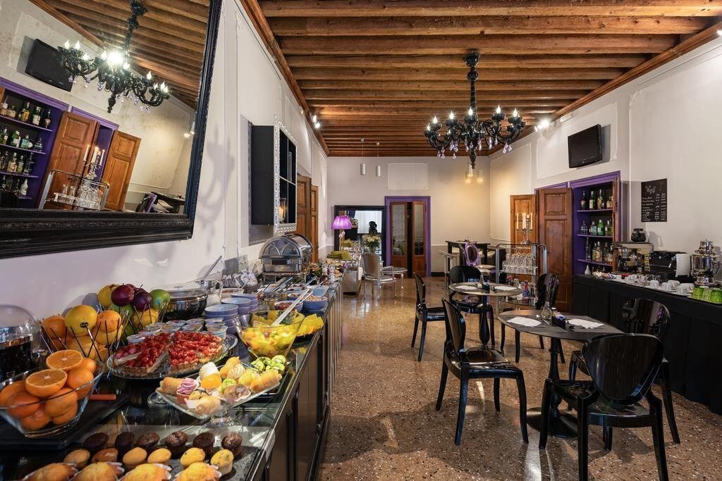 Картинка J.K. Place 4*