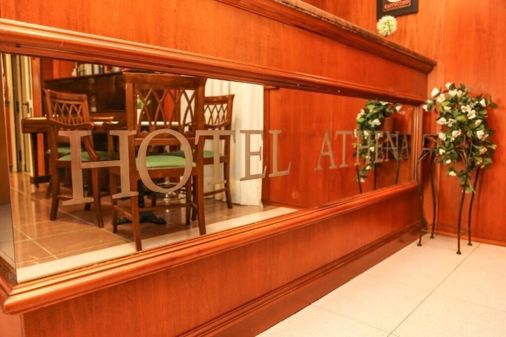 Отель Athena 3*