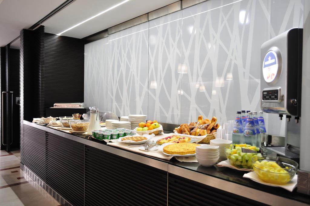 Фото Oly Hotel 4*