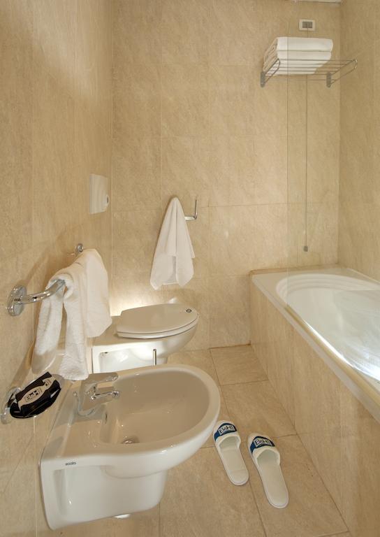 Картинка Hotel Club House Roma 4*