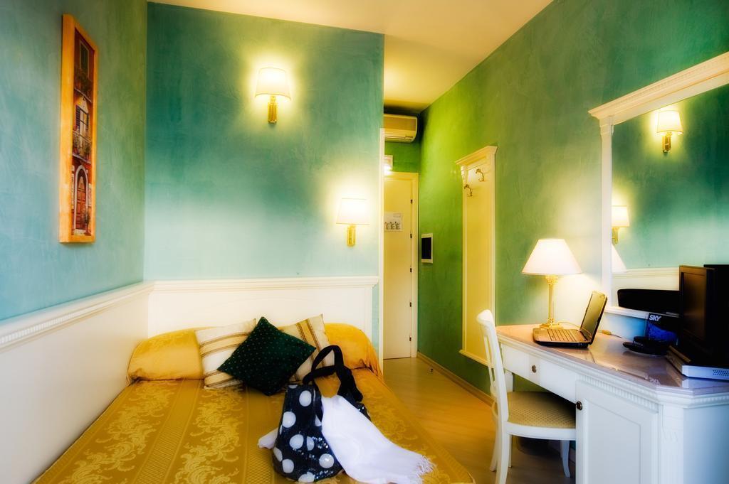 Фотография Bright 4*