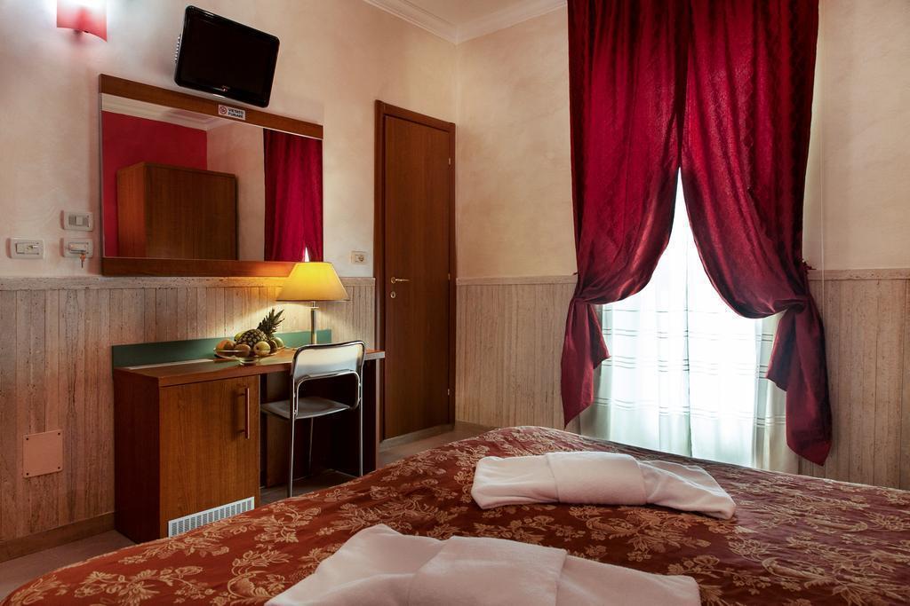 Картинка Pyramid 2*