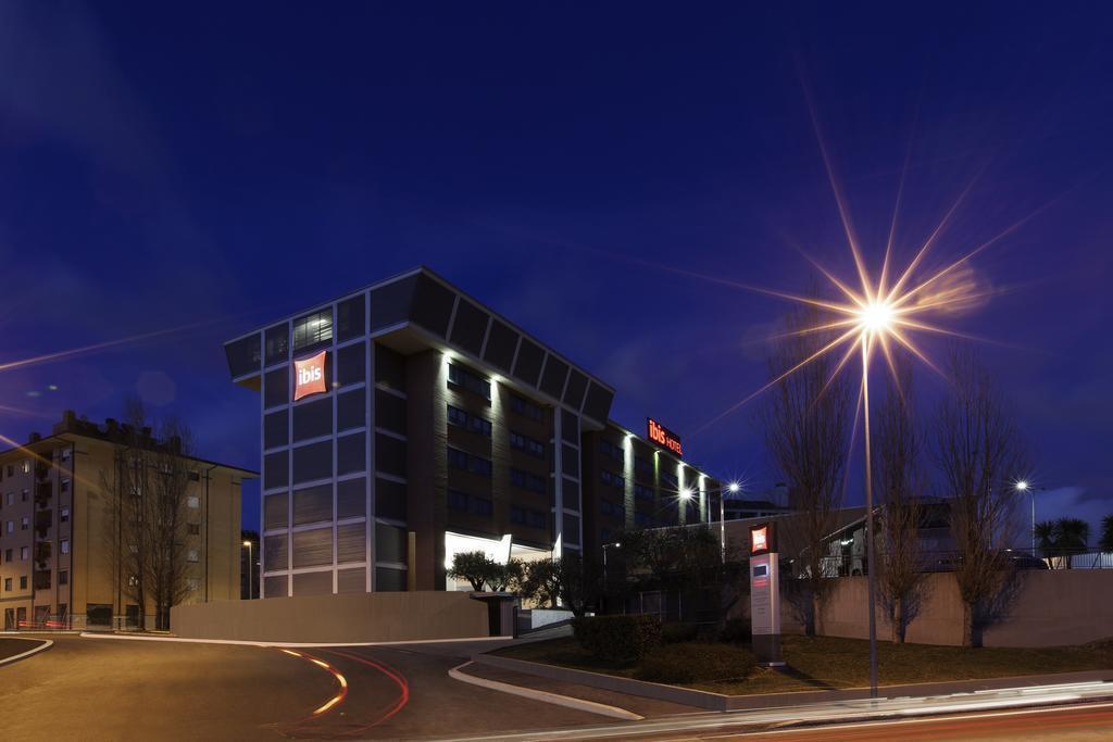 Отель Ibis Roma Fiera 3*