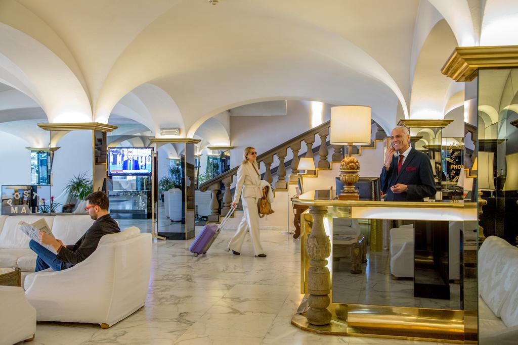 Отель Shangri La Corsetti 4*