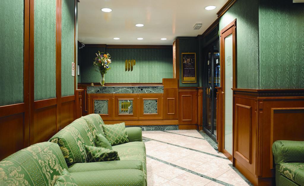 Отель Patria 3*