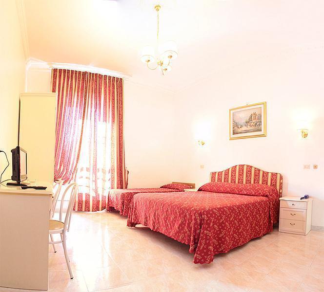 Изображение Euro Quiris 1*