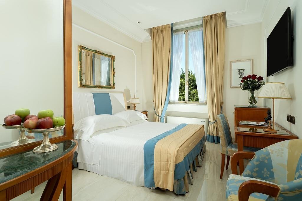 Фото Aldrovandi Villa Borghese 5*