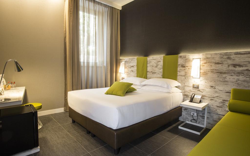 Отель Smooth Hotel Rome Termini 3*