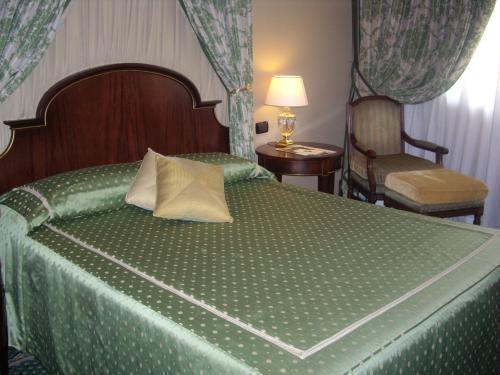 Фотография River Chateau 4*