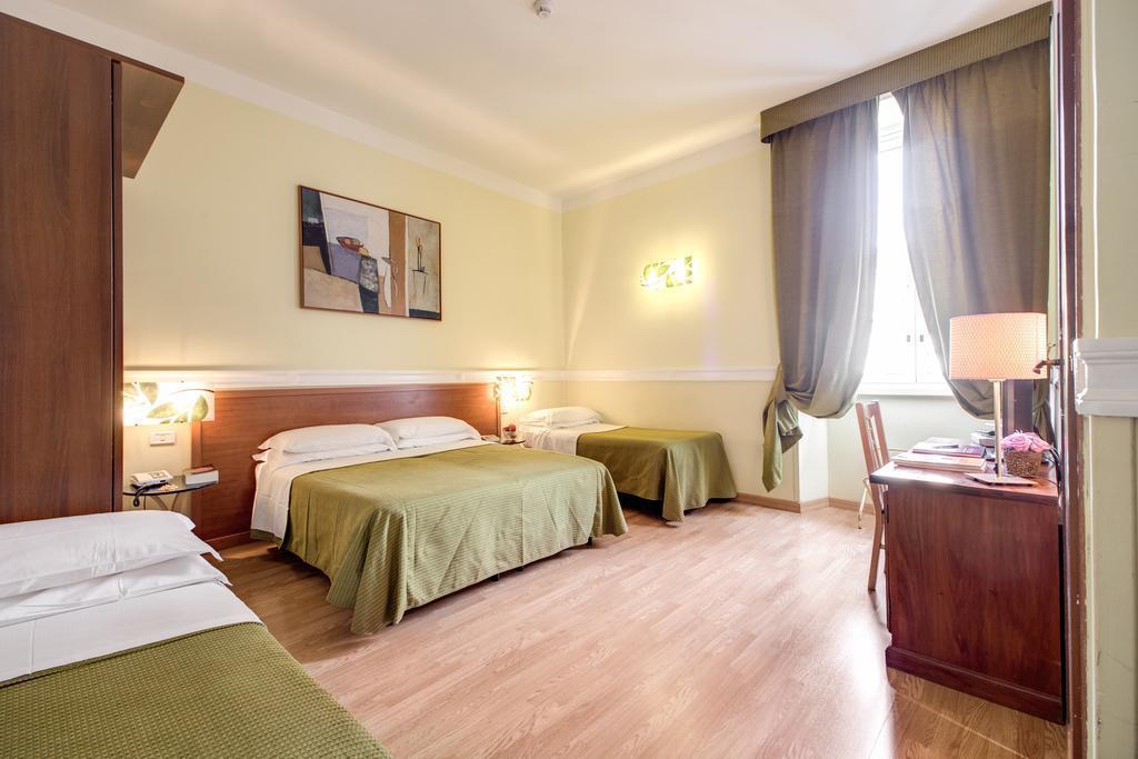 Фото St. Moritz 3*