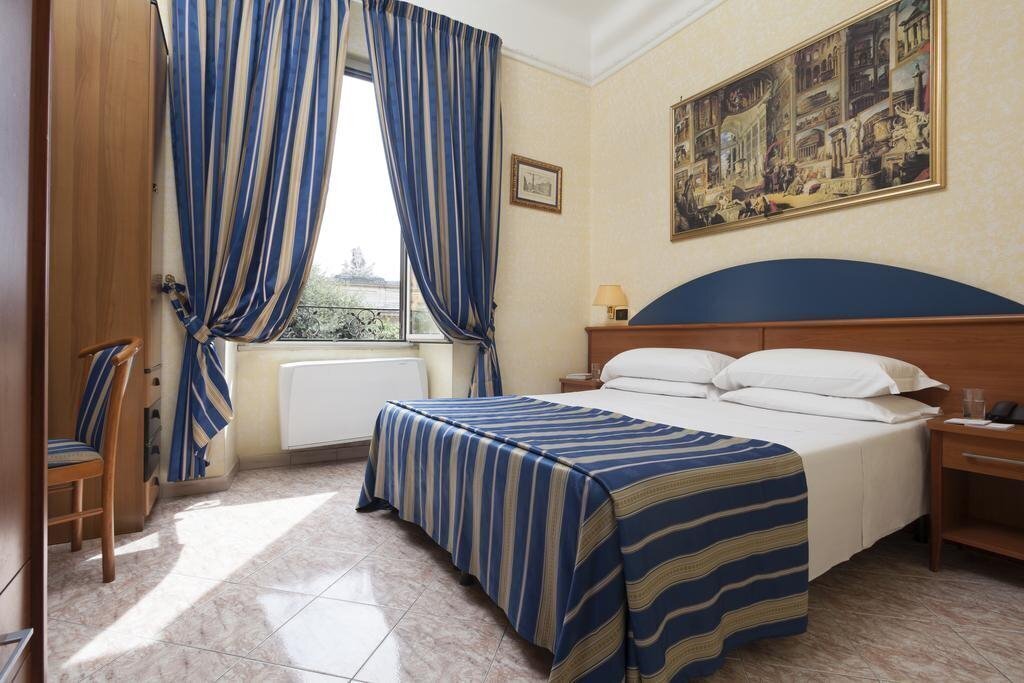 Отель Kennedy 3*