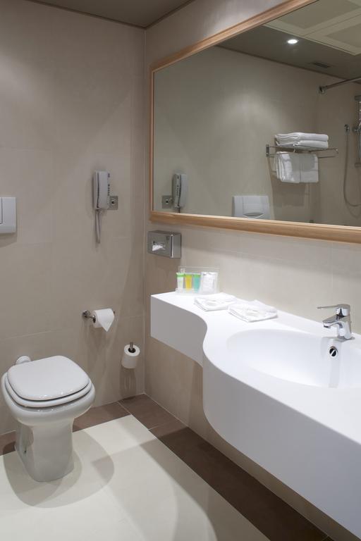 Фотография Holiday Inn Rome Eur Parco dei Medici 4*