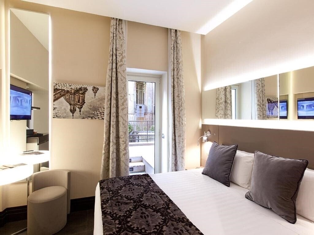 Фото Quirinale Luxury Rooms 3*