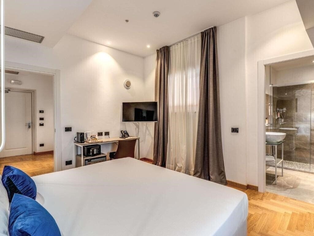 Изображение Mercure Roma Centro Termini 4*