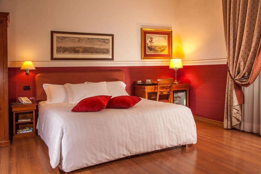 Отель Hotel Cosmopolita 4*