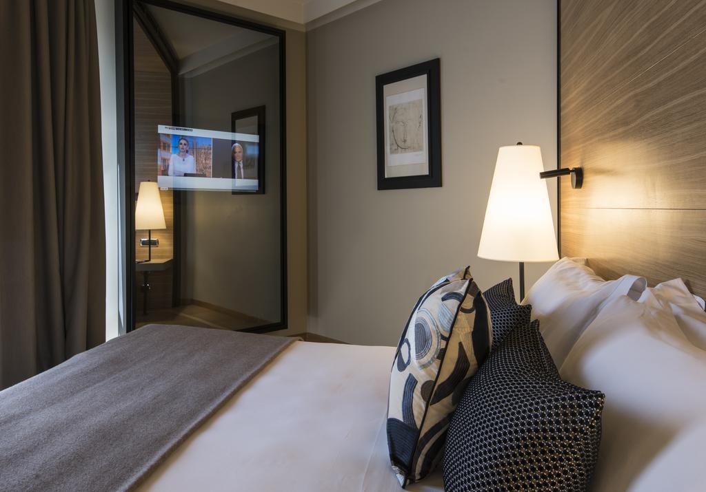 Отель Fortyseven 4*