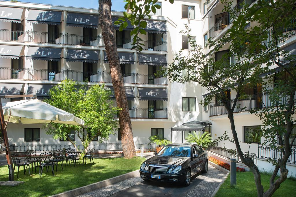 Отель Donna Laura Palace 4*