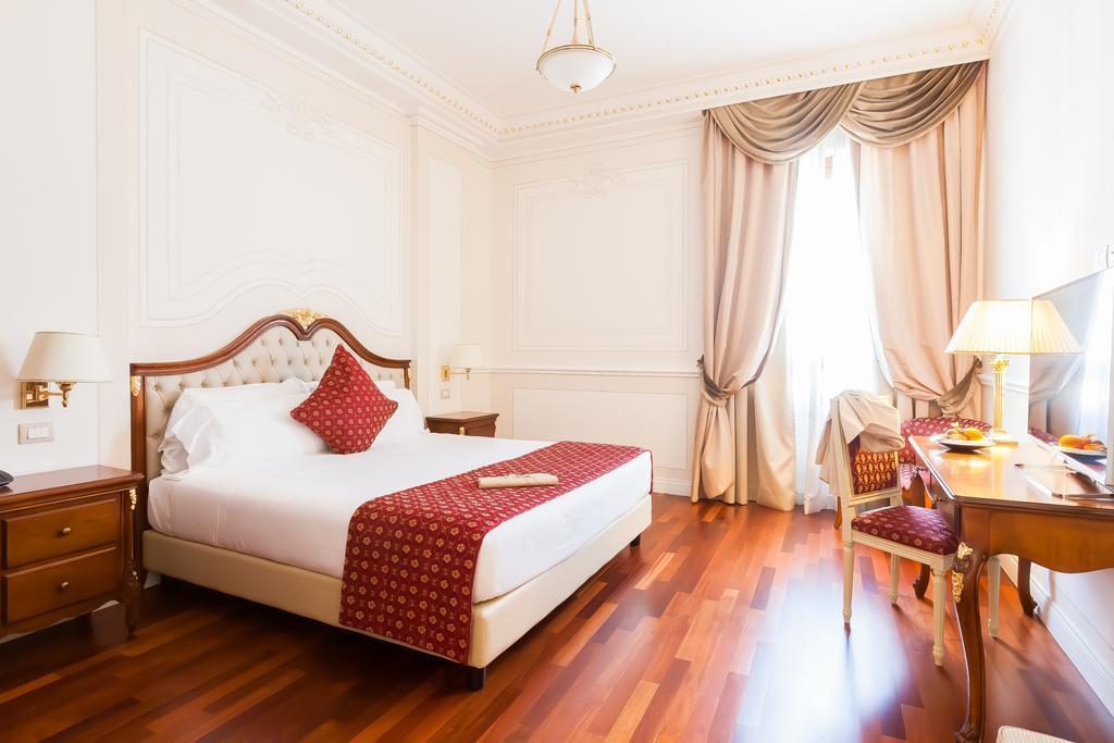 Отель Grand Hotel Ritz 4*