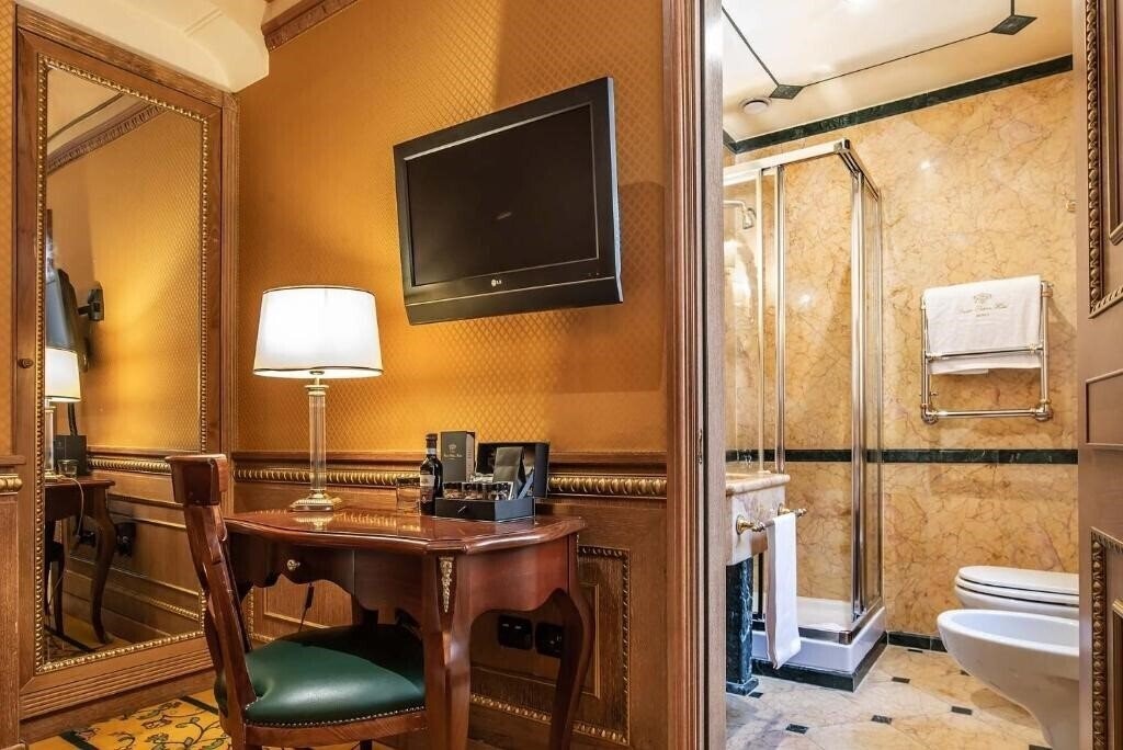 Фотография River Palace 4*