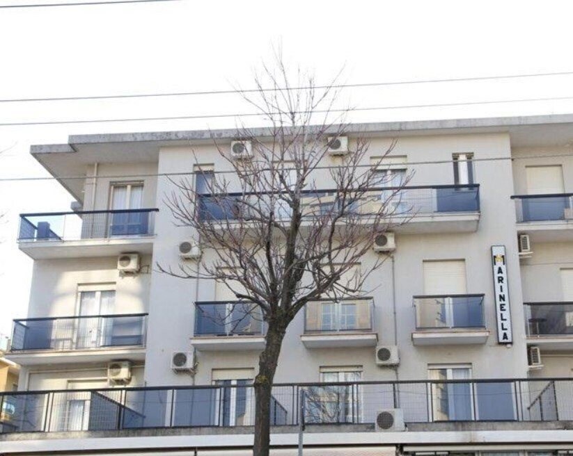 Отель Marinella 3*