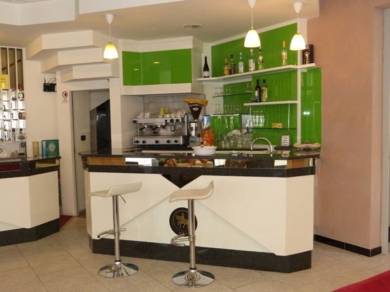 Изображение Saxon 3*