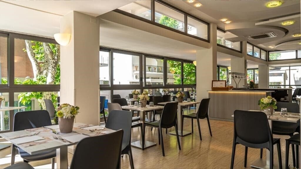 Изображение Hotel Eiffel 3*